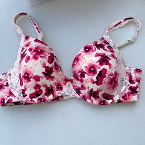 Soma embraceable bra